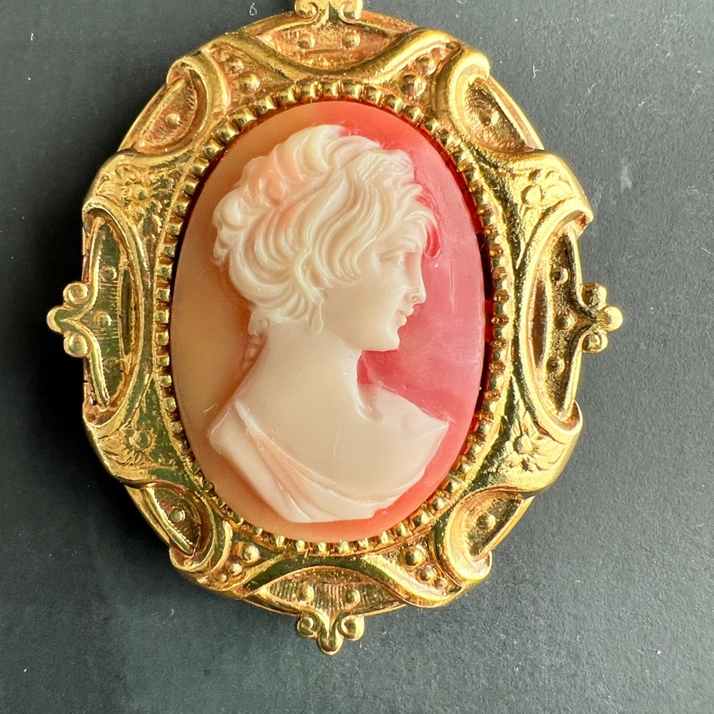 Vintage large Gold and Red Cameo